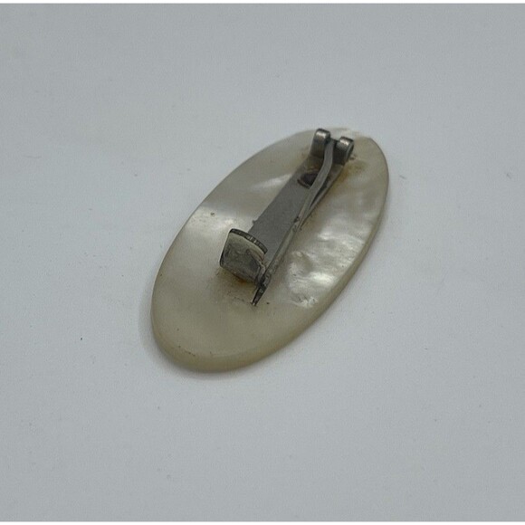 Antique Victorian MOP Mother Of Pearl Shell Brooch Pin Vintage Oval C Clasp - Picture 3 of 4